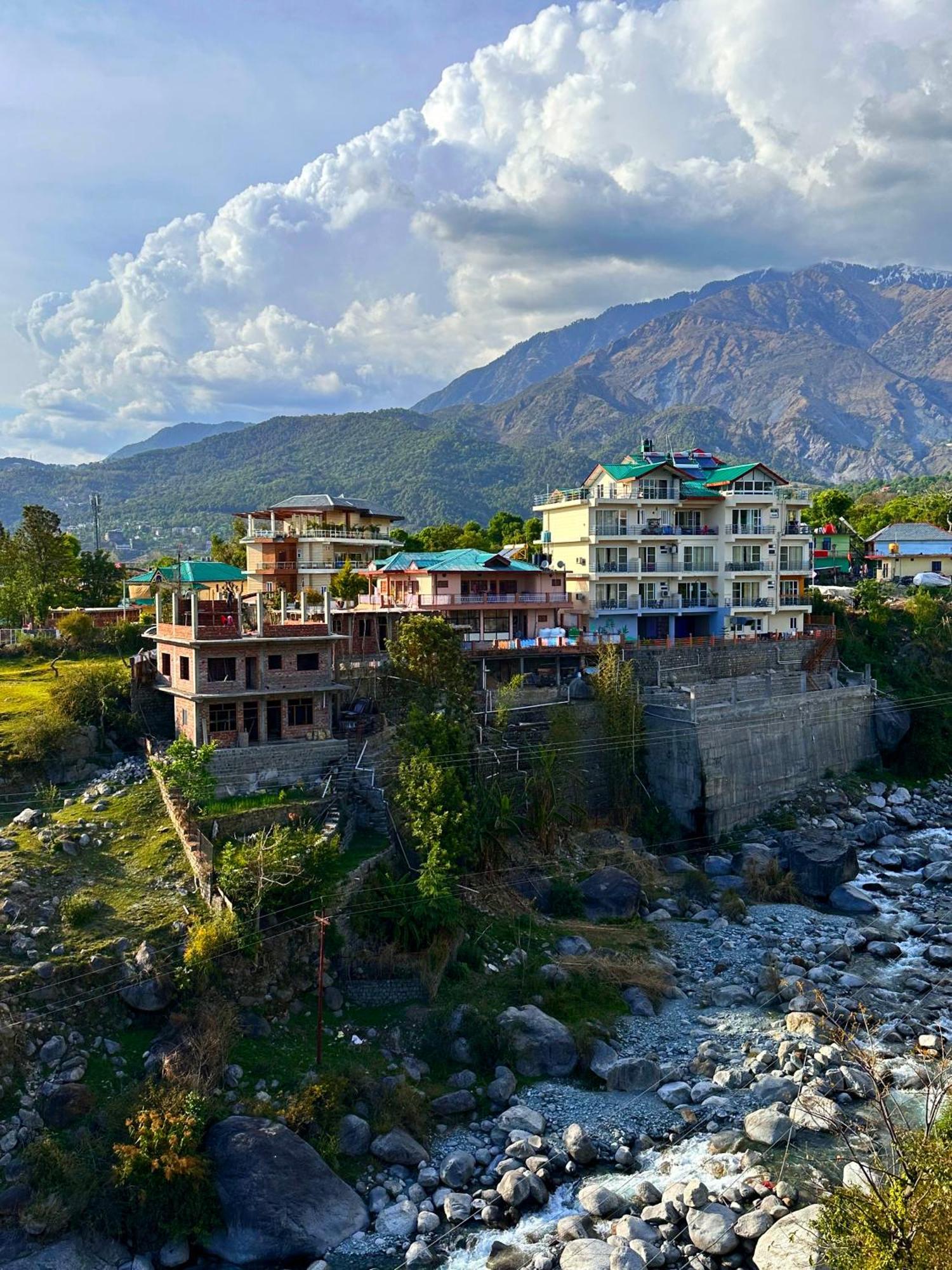 Kailasham Stay Dharamshala Exterior foto